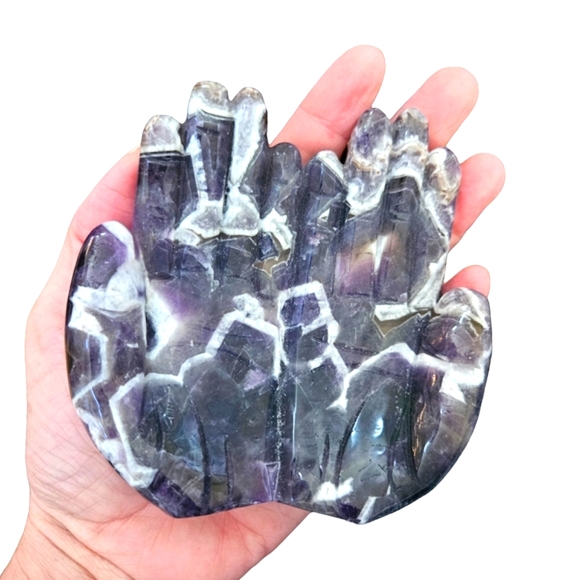 Dream Amethyst Hands - Picture 5 of 7